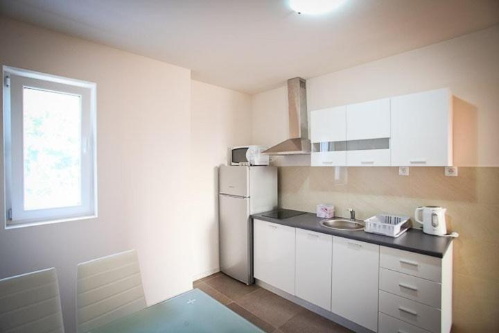 Apartments Kalaba - Dalma II Podaca Bagian luar foto