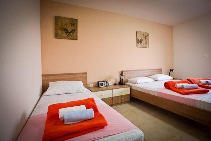 Apartments Kalaba - Dalma II Podaca Bagian luar foto